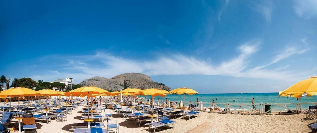 Casa Vacanza Peppino! Palermo Buitenkant foto